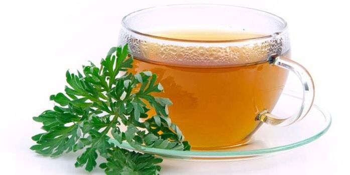 ajenjo decoction onddoak tratatzeko behatzen artean